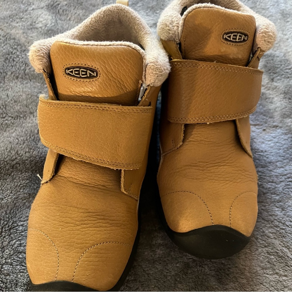 Kids Keen Kootenay leather insulated Boots, size 4 - Picture 4 of 7